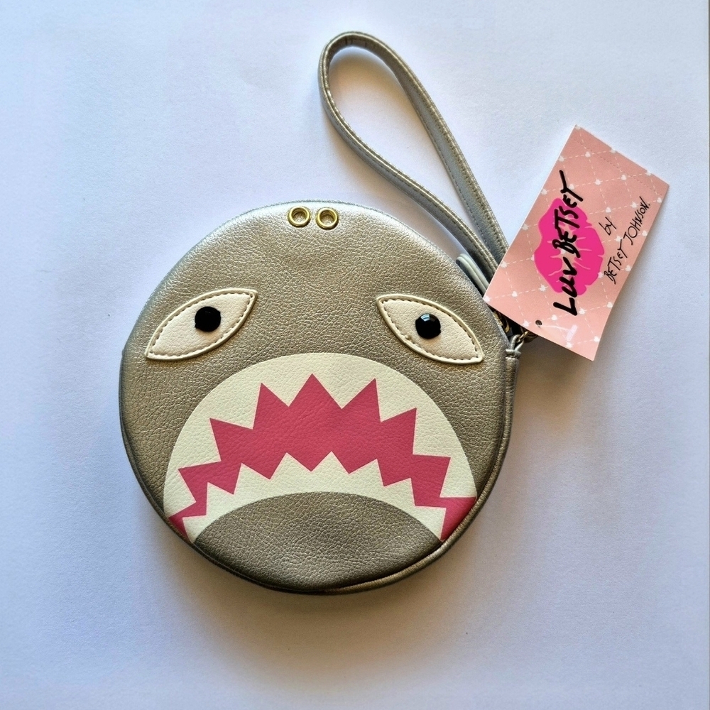 NWT Luv Betsey Johnson Silver Shark Coin Purse Wristlet